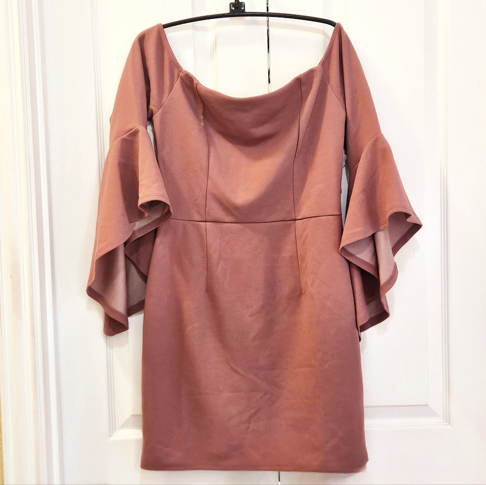 Charlotte Russe Rose Off Shoulder Bell sleeve Bodycon Dress Size Medium New